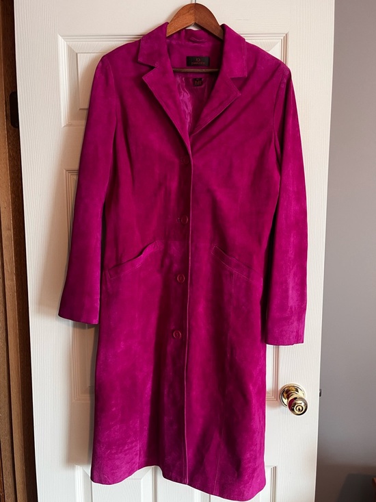 Danier Jackets & Blazers - EUC Danier Women's Pink Suede Coat (M-L)